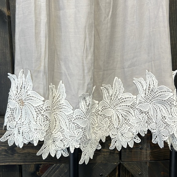 Anthropologie HD in Paris Off Shoulder Mini Dress XS Lace Appliques Smocked Boho - Picture 4 of 12